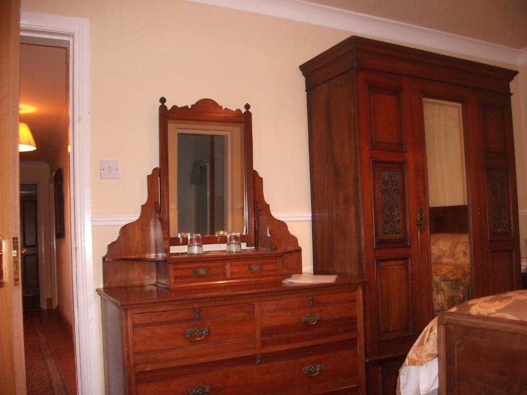 Fuchsia House Bed And Breakfast Connemara Renvyle Room photo